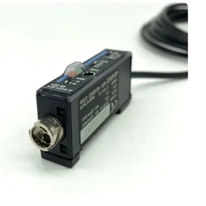 Amplificador de Fibra Óptica Keyence FS2-60 con Función de Alarma Sonora, 12-24V DC, para Monitoreo de Líneas de Producción - Product Image 3