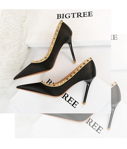 Escarpins de luxe à talons hauts et Rivets pour femmes, Escarpins à talons aiguilles en soie, escarpin grande taille, <span class=keywords><strong>chaussures</strong></span> de <span class=keywords><strong>mariage</strong></span> et de bal, 9.5cm - Product Image 5