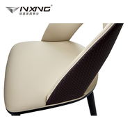 Chaise de salle à manger au design moderne et élégant avec revêtement en similicuir et pieds en bois massif sans accoudoirs pour hôtel et salle à manger à domicile