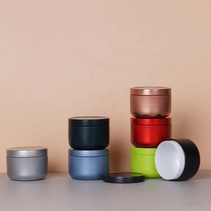 Commercio all'ingrosso 50g di lusso eco friendly rotondo <span class=keywords><strong>latta</strong></span> da tè personalizzato ermetico imballaggio <span class=keywords><strong>in</strong></span> metallo scatola di <span class=keywords><strong>latta</strong></span> contenitore <span class=keywords><strong>per</strong></span> tè con coperchio inserto - Product Image 1