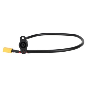 Accessoire d'interface de charge XT30 : Connecteur de tête pour charger les pièces de trottinette électrique Kukirin G4 - Product Image 5