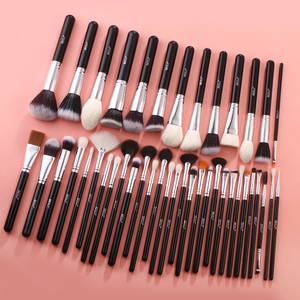 BEILI Haute <span class=keywords><strong>Couture</strong></span> Professionnel 42 Pièces Ensemble de Pinceaux de Maquillage en Bois Noir avec Logo Personnalisé Vente en Gros - Product Image 6
