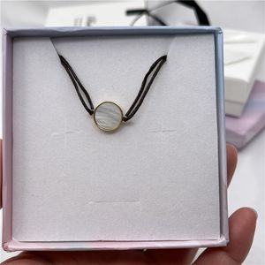 Pulsera de Etiqueta RFID Mini de Metal Dorado Programable a Precio de Fábrica, Joyería NFC de Alta Calidad con Longitud Personalizable para Reventa - Product Image 1