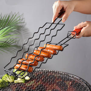 6 supports à hot-dogs avec poignée en bois, grille en fer résistante à la chaleur pour hot-dogs, saucisses, légumes, accessoires de grillades - Product Image 3