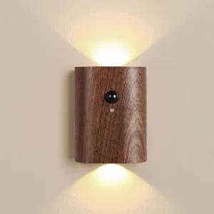 Moderno LED recargable Sensor de movimiento LED luz de noche escalera de madera aplique de pared para pasillo ático batería pequeña luz de pared - Product Image 1