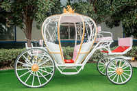 Chariot électrique en forme de citrouille à basse vitesse avec décorations LED pour défilés et séances photo dans les sites touristiques