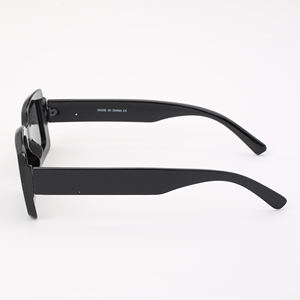 2025 Tendencia OEM Moda Gafas de sol estrechas UV400 Lente de protección Pantone Color disponible Marco de plástico - Product Image 3