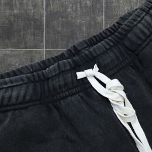 Shorts en molleton délavé pour homme, en coton French Terry, style décontracté, avec cordon de serrage à la taille - Product Image 2