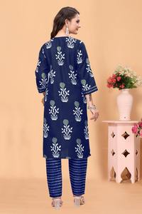 Ensemble coordonné pour femmes, imprimé bleu, tissu polly reyon, kurta avec pantalon, collection Magic, éco-responsable, vente en gros, tailles S à 3XL - Product Image 3