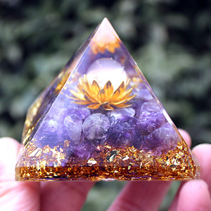 Crystal Epoxy Pyramid 6.5 Cm Floral Pattern Home Decoration Resin Craft Desktop <b>Ornament</b> - Product Image 2