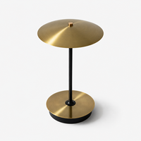Lampe de table LED sans fil haut de gamme avec abat-jour en forme de disque doré pour hôtel, restaurant, bar, café, mariage