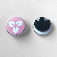 Badges lumineux personnalisés en acrylique de 58 mm pour vêtements, avec étoile scintillante LED, pour événements sportifs, Ligue des Champions et fêtes