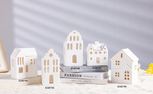 Factory Wholesale <strong>Christmas</strong> Miniature LED-Lighted Ceramic <strong>Houses</strong> for <strong>Village</strong> Decoration - Product Image 3