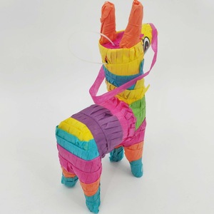 Piñata en forme de personnage unique pour des jeux amusants en plein air et une décoration de fête d'anniversaire à thème - Product Image 4