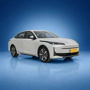 Changan Sedán Eléctrico de Nueva Energía Blanco, 5 Asientos, Faros LED, Luces de Circulación Diurna - Product Image 1