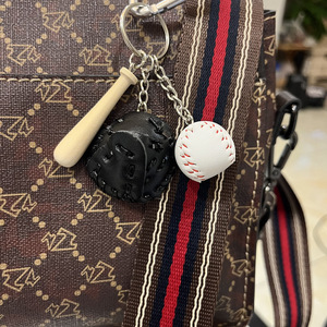 Porte-clés mini-batte de baseball avec logo personnalisé Porte-clés en bois batte de baseball Pendentif de sac Cadeaux souvenirs sportifs Porte-clés de baseball - Product Image 5