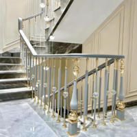 Laiton à haute teneur en métal personnalisé moderne-rampe d'escalier rampe d'escalier intérieur balustres rampes rampe d'escalier