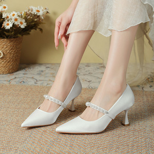 Nouvelles Chaussures Confortables Unisexe à Talon Chat en Cuir de Vachette Creux et Pointu, Style Tendance 2026 - Product Image 2