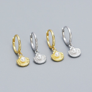 Vente en gros de bijoux en argent sterling 925, perles d'eau douce, boucles d'oreilles en or vermeil 18 carats pour femmes - Product Image 2