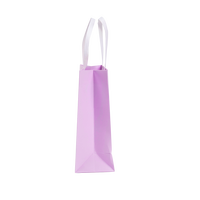 Sac en papier kraft personnalisé de luxe pour les ensembles de cadeaux de carte de soins de la peau cosmétiques parfum sac à provisions recyclé au design personnalisé moderne