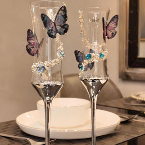 Vente en gros mariage de luxe pour flûtes en verre, lot de 2 pièces, motif papillon, cristal transparent <span class=keywords><strong>style</strong></span> classique, personnalisé - Product Image 4