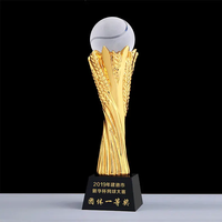 Logo personnalisé trophée de basket-ball en cristal clair championnat avec un nouveau design ballon de sport et basket-ball MVP trophée en métal en plastique.