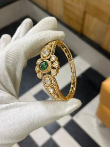Bracelet manchette classique en laiton Polki pour femme, bijoux de mode de créateur indien Kundan Kada pour mariage, vente en gros - Product Image 5