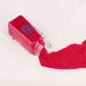 סוכריות אדומות טבעיות 100% בגימור מט, 2 מ\\\"מ, ללא צבעים מלאכותיים, אכילות לקישוט עוגות ושוקולד - Product Image 1