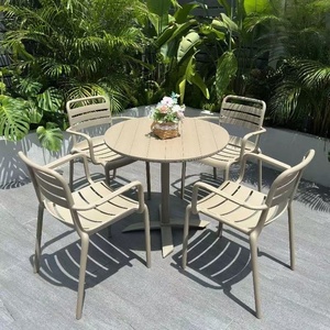 <span class=keywords><strong>Mesa</strong></span> y Sillas <span class=keywords><strong>de</strong></span> Exterior Resistentes al Agua y a los Rayos UV para Café y Comedor - Product Image 1