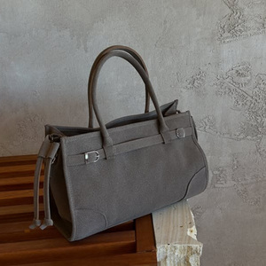 Sac à <span class=keywords><strong>main</strong></span> classique et élégant pour femme, en suè<span class=keywords><strong>de</strong></span> lisse, personnalisé, avec fermeture éclair, portable, à double bandoulière, idéal pour le bureau - Product Image 2