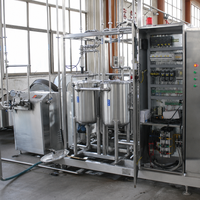 Ligne de production laitière en acier inoxydable, pasteurisateur discontinu, réservoir agitateur, pompe, unité de remplissage et de canalisations pour atelier laitier