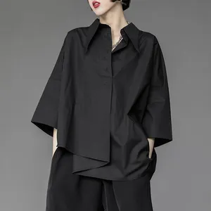Camicetta da <span class=keywords><strong>donna</strong></span> Qweek, asimmetrica, stile Harajuku giapponese coreano, bianca e nera, ampia, con bottoni, <span class=keywords><strong>top</strong></span> casual estivo alla moda - Product Image 1