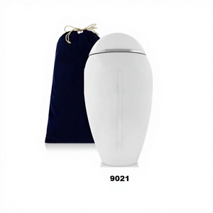 Grande urne funéraire blanche pour cendres humaines adultes urne funéraire pleine grandeur pour hommes et femmes avec sac gratuit élégant en forme de croix en argent - Product Image 1