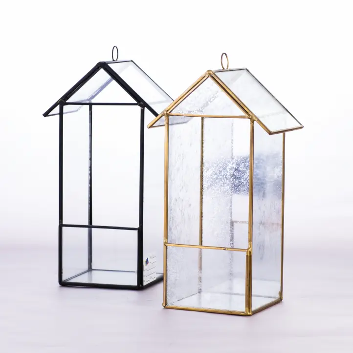 Handmade Geometric Glass Terrarium Flower House with Metal Frame for Home and Wedding Decoration