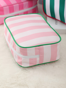 Sac de <span class=keywords><strong>maquillage</strong></span> personnalisé avec logo monogramme, broderie à glands, trousse de toilette de voyage en plein air avec fermeture éclair, sac cosmétique rayé, étui pour femmes, <span class=keywords><strong>cadeau</strong></span> - Product Image 5