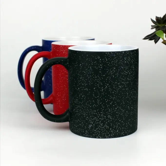 Copo de cerâmica com estrelado DIY que muda de cor pode substituir o logotipo do copo para presente