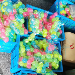 ลูกบอลยางเป่าลมคลายเครียดสำหรับเด็ก (4-6 ปี) ของเล่นขายส่งจากโรงงาน เรืองแสง ระบายอากาศ ช่วยผ่อนคลาย - Product Image 4