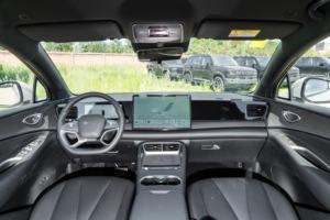 BYD Sealion 06 DM-i 2025 |   SUV hybride 5 places avec une autonomie de 121 km en mode électrique |   Batterie Blade à charge rapide 360 °   Vue panoramique Toit ouvrant panoramique - Product Image 6