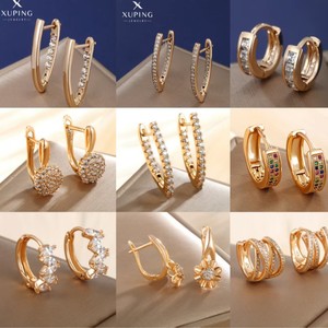 Colección de Aretes XUPING al por Mayor, Aretes Huggie Chapados en Oro con Circonitas, Elegantes y Sofisticados para Mujer - Product Image 2
