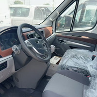 Nouveau minibus JAC Sunray Diesel à châssis long et toit surélevé, idéal pour le transport touristique, de marchandises et de passagers, à vendre.