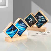Trophée en cristal en forme de diamant entièrement personnalisé avec impression couleur et base en bois pour récompense