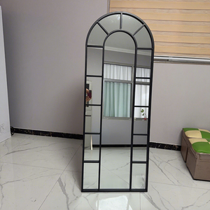 <span class=keywords><strong>Miroir</strong></span> sur pied arqué moderne en verre fait main noir et <span class=keywords><strong>blanc</strong></span> 61x161cm, <span class=keywords><strong>miroir</strong></span> décoratif sur pied avec cadre métallique pour la décoration - Product Image 4