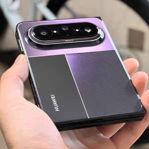 Nuovo Arrivo 2026 Huawei Pura X Max Telefono Pieghevole 5G con HarmonyOS 6.1 | Schermo esterno: 5,4 pollici, Schermo interno: 7,7 pollici - Product Image 2