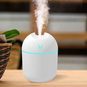 Mini humidificateur d'air 250 ml, purificateur, diffuseur d'huiles essentielles USB pour voiture, lumière LED, brumisateur ultrasonique, appareil ménager - Product Image 1