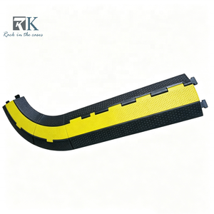 Rampe de protection de câbles robuste détachable pour usine, 1000*250*50mm, en vente - Product Image 1