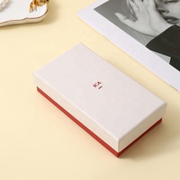 Boîte à bijoux en papier personnalisée A1 pour l'image de marque et l'identité de la boutique, faible MOQ, emballage cadeau en carton avec couvercle et base