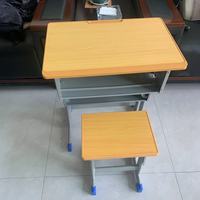 Bureaux d'étude durables et simples pour salles de tutorat, vente directe d'usine, bureaux d'étude pour étudiants en classe scolaire