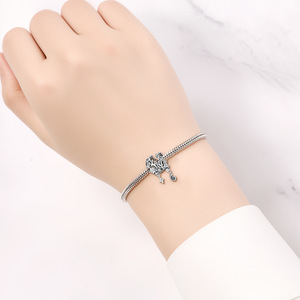 Nuevo colgante de cuentas con diseño de mundo oceánico, diseño original, lujo discreto, moderno y versátil - Product Image 6