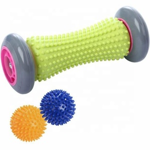 Hot New Foot Roller Massage Foot Massager 7cm Soft Spiky Ball Fitness Comprend 2pcs pour le soulagement des douleurs dorsales - Product Image 1