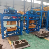 Machine à fabriquer des briques 440 largement utilisée, machine à fabriquer des briques mobiles pour les projets routiers et de construction